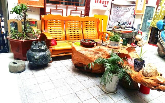 Wudangshan Tanluzhe Youth Hostel
