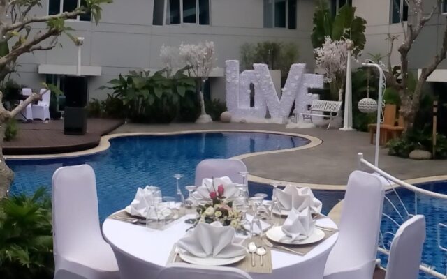 Patra Bandung Hotel