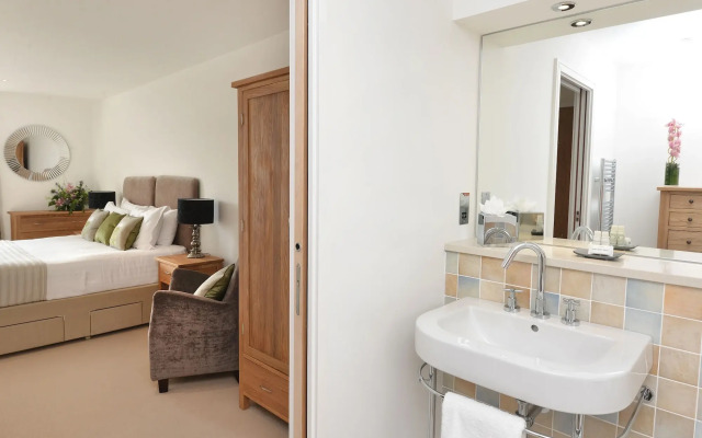 Highland Apartments By Mansley