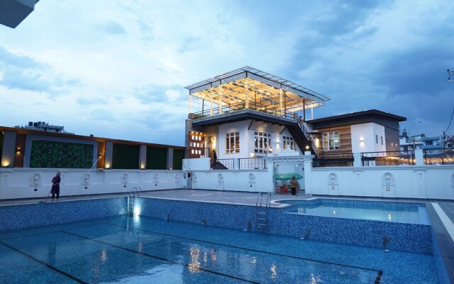 Lotus Shine N Amenities