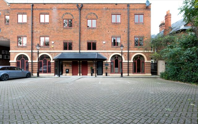 Wesley Gate Apartments