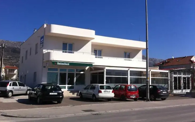 Latino Apartments