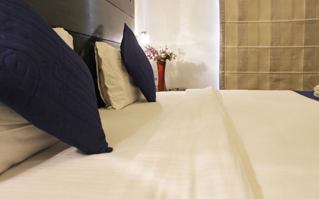 Hotel Camria by OYO Rooms