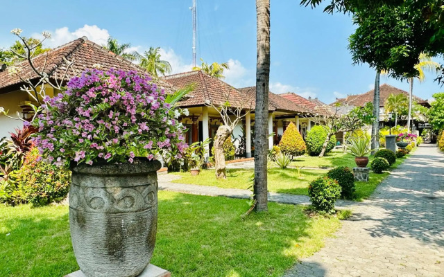 Puri Bali Lovina