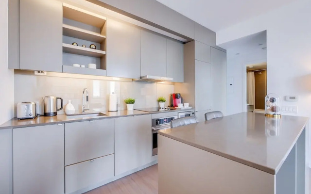 Metropolis Suites - Peter St