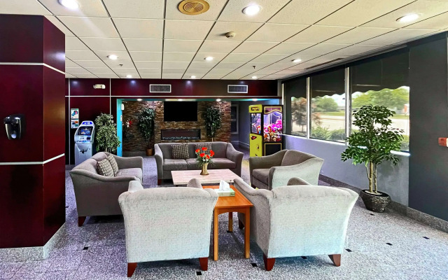Quality Inn & Suites Cincinnati Downtown