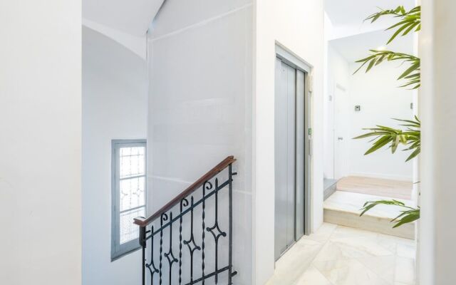 Apartamentos Luna Suites Palacio Dorita