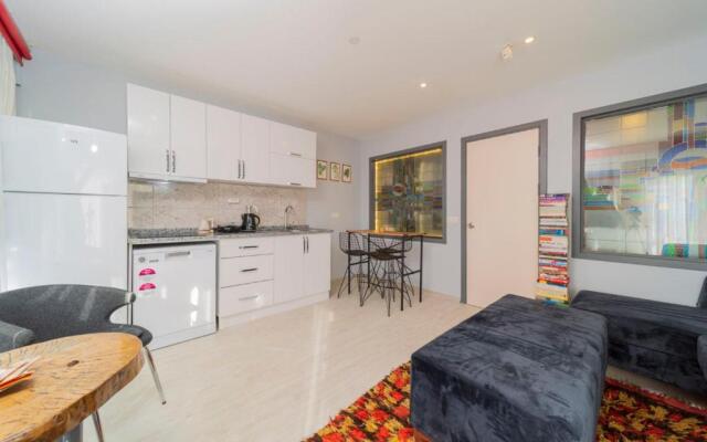 Cozy Flat Near Sea With Balcony in Muratpasa