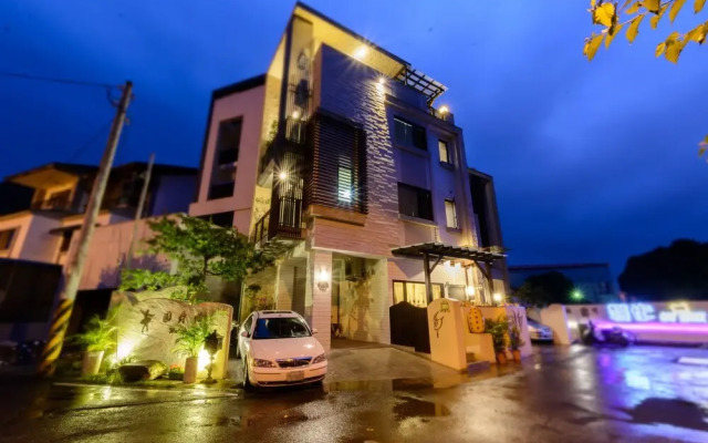 Puli Waltz Villa