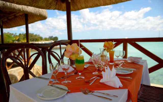 Coral Azur Beach Resort