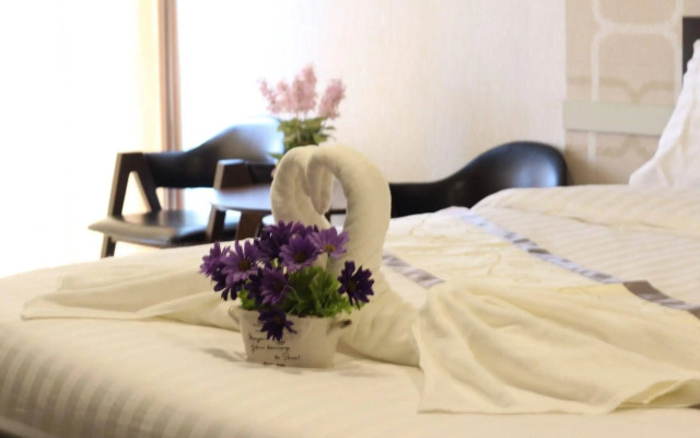 Hi life Hotel