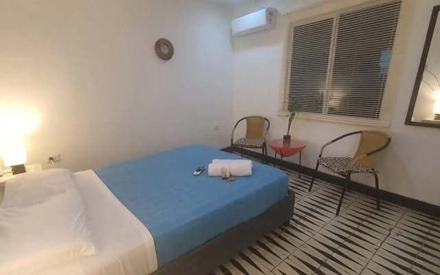 CM-6 Habitación en la ciudad amurallada