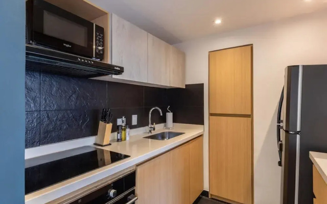 w Spectacular 2BR in Cabrera
