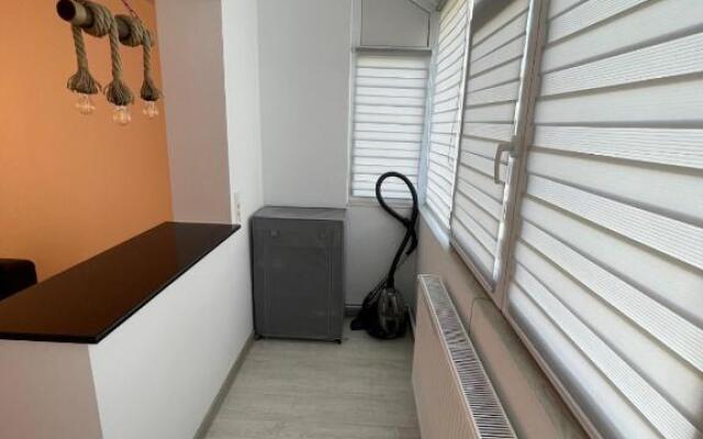 Robert’s Brilliant Apartament