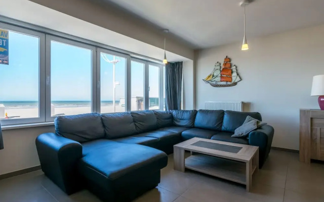 Apartment in Koksijde for 8 Person