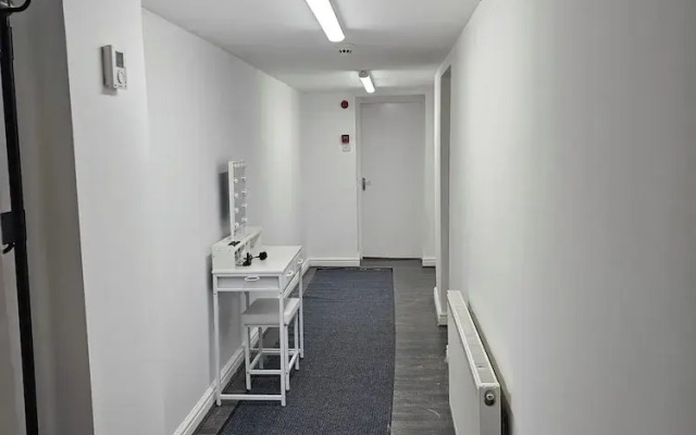 Basement Apartment Near City Centre
