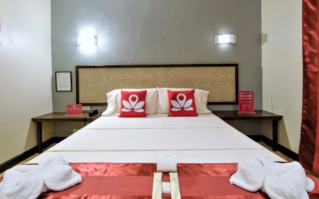 ZEN Rooms Basic Aurora Pasay
