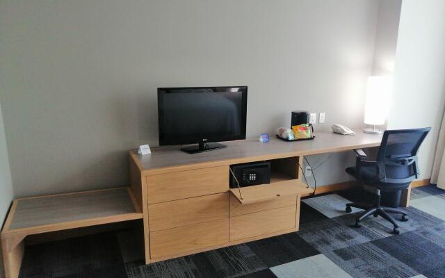 Holiday Inn Express Mexico Reforma by IHG