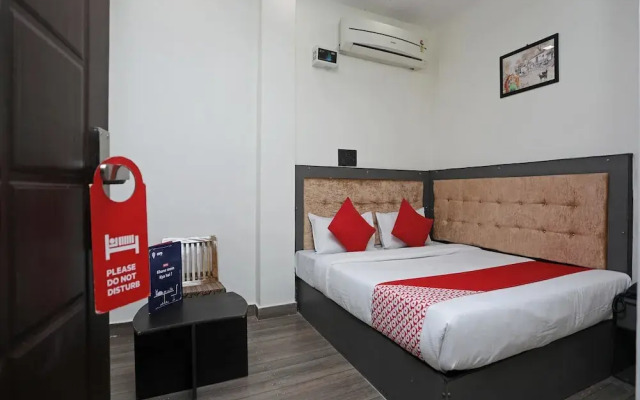 Hotel Divine Ganges by OYO Rooms