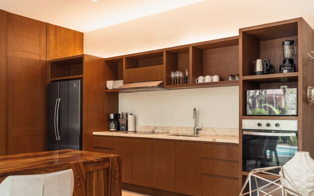 Loretta Jungle Penthouse | Beach Club | Puerta Azul