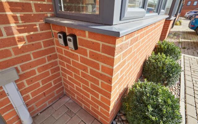 Royal Derby Hospital 3 bed Town House
