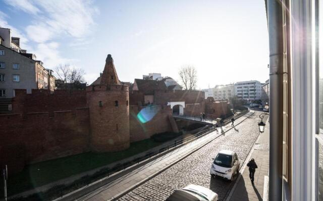 Old Town Heart VII - TheBarbican