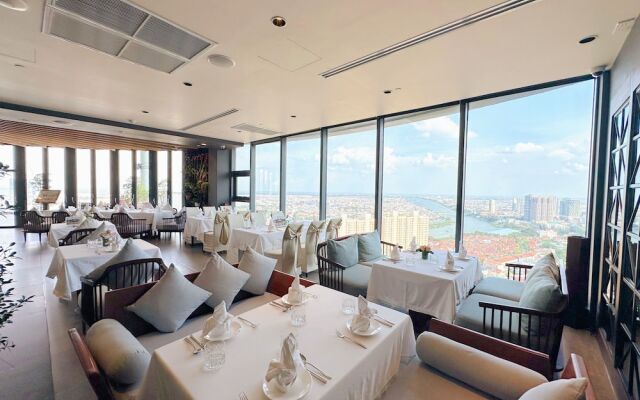 Penthouse Residence by Caerus Management
