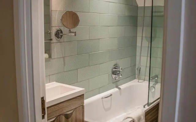 The Lodge at Meyrick Park