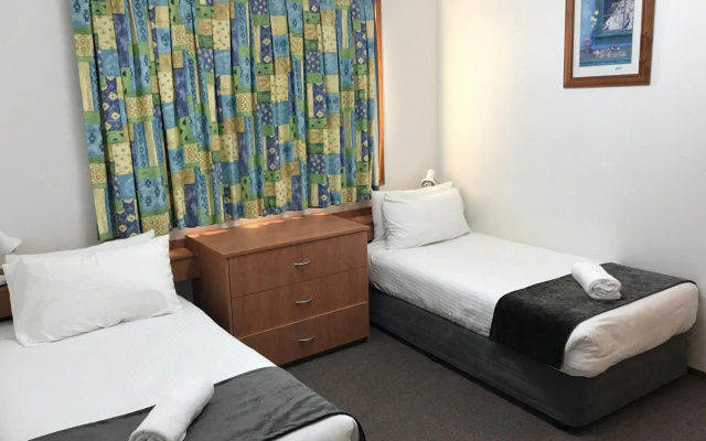 Bridge View Motel – Guest Rooms – Gorokan