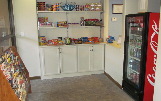 Travelodge by Wyndham Tucson Airport