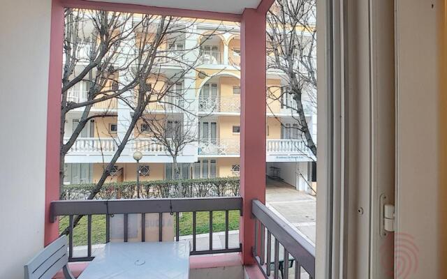 Appartement Lamalou-les-Bains, 1 pièce, 2 personnes - FR-1-451-125