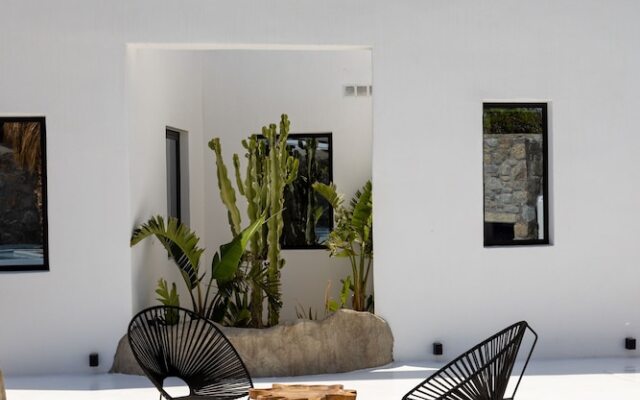 Mykonos Town Black Villa with Cave Heated Pool