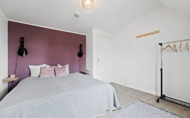 Downtown Baldursbrá Holiday Home