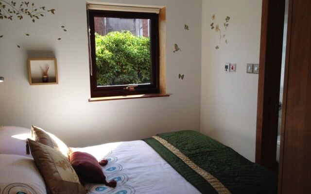 Glan Llyn Guest House
