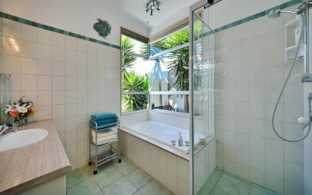 Aporo Nelson Holiday Home