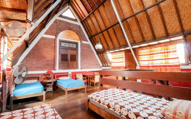 Twin Manggo Homestay