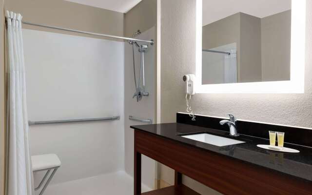 Days Inn by Wyndham Covington