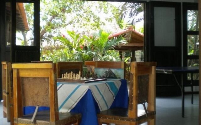 Hotel Rancho Regis