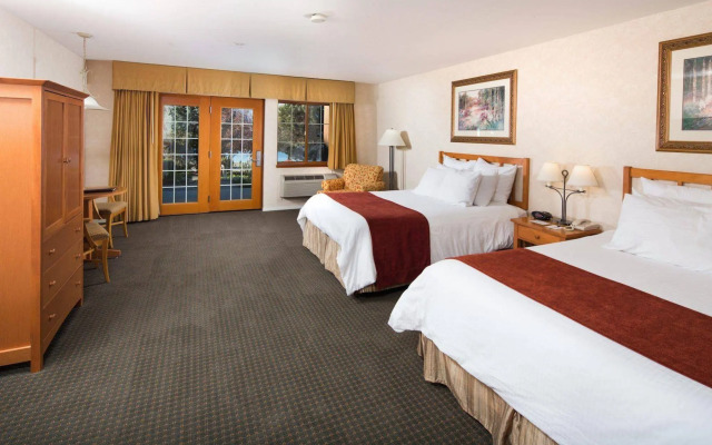 Lakeside Lodge And Suites