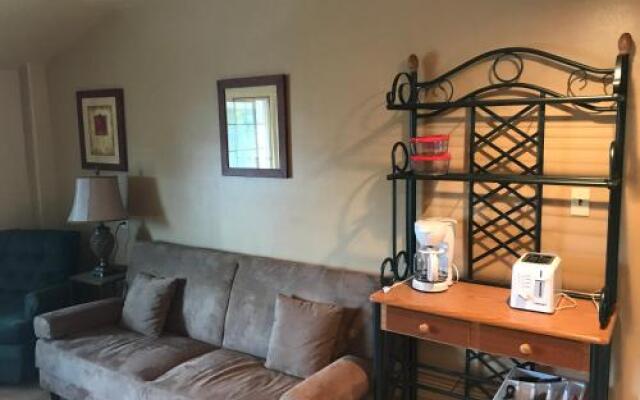 Economy Guest Village and Apartments