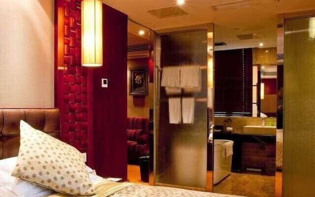 Tieliu Business Hotel