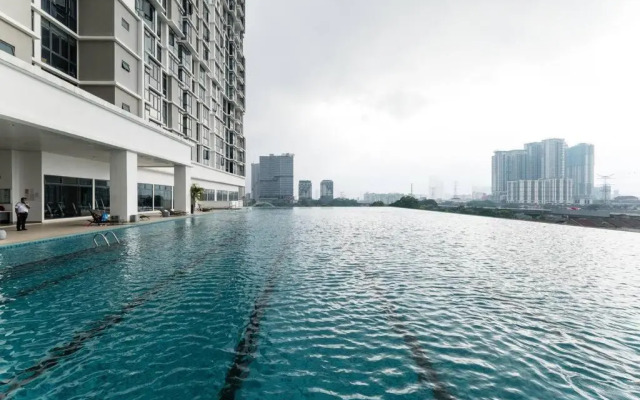 NEW! French Style 3BR 8pax Mytown Sunway Velocity