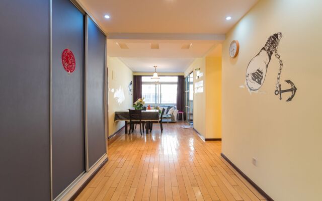 Jiayuhuxiao Apartment