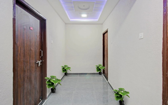 Flagship 93292 Hotel White House