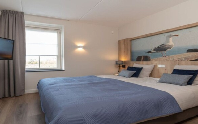 Apartment in Colijnsplaat Near Lake and Sauna