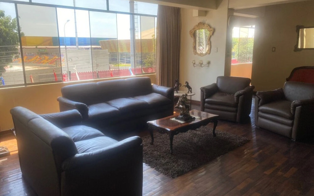 Hostal La Villa Inn