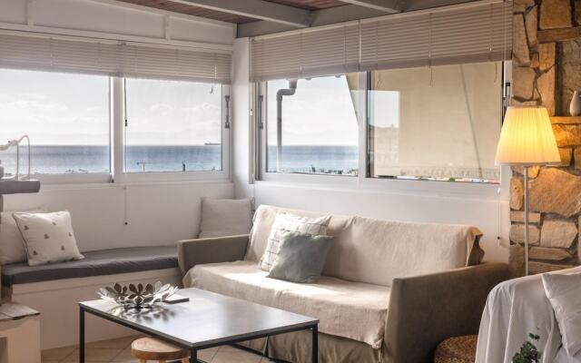 Sunny Loft With a Panoramic View