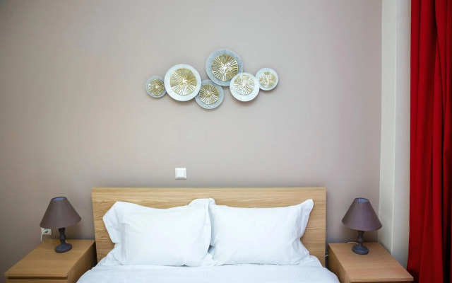 Lycabettus Quiet Renovated Apartment