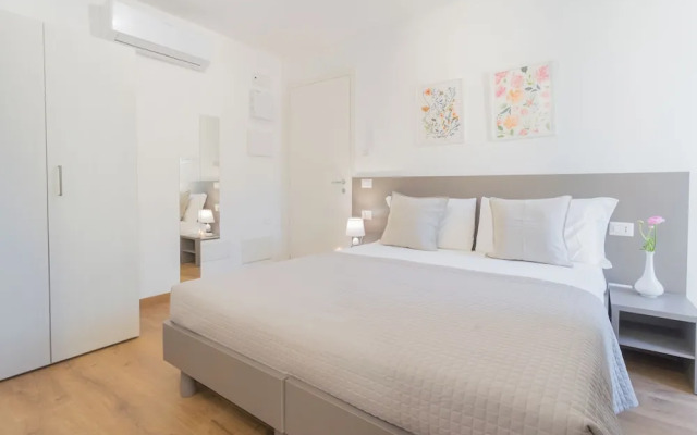 Pozzo Vertical Apartment With Garden and Parking by Rent all Como