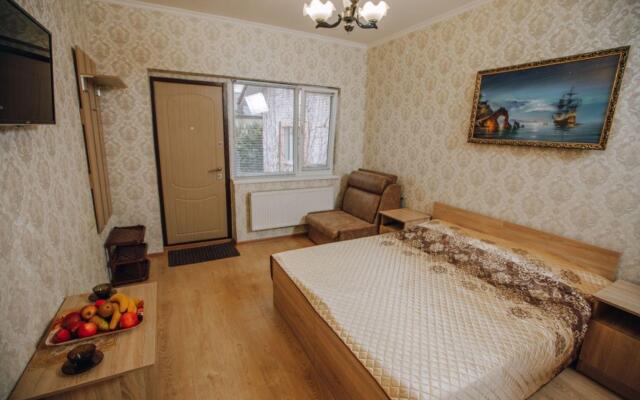 Laura Guest House